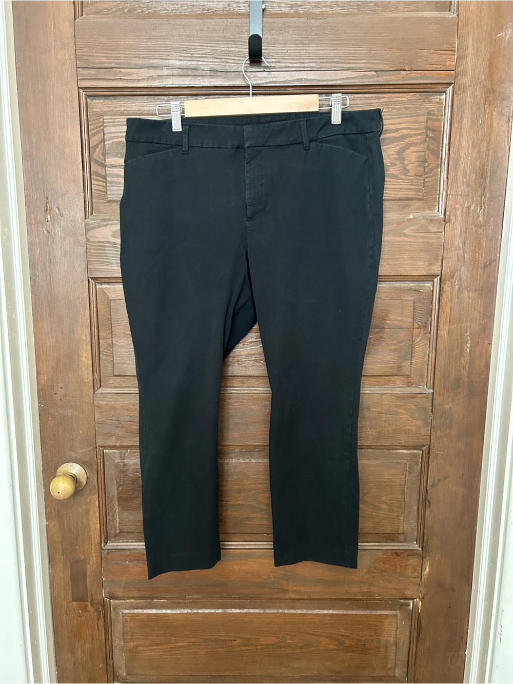 Old Navy Women's Black Chinos - Slim Straight